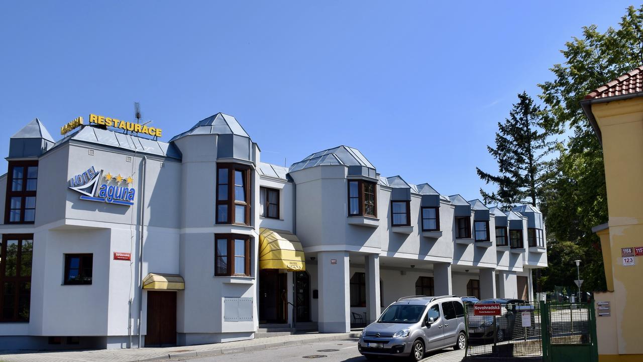 Hotel Laguna เชสเกบูดิเยโจวิตเซ ภายนอก รูปภาพ